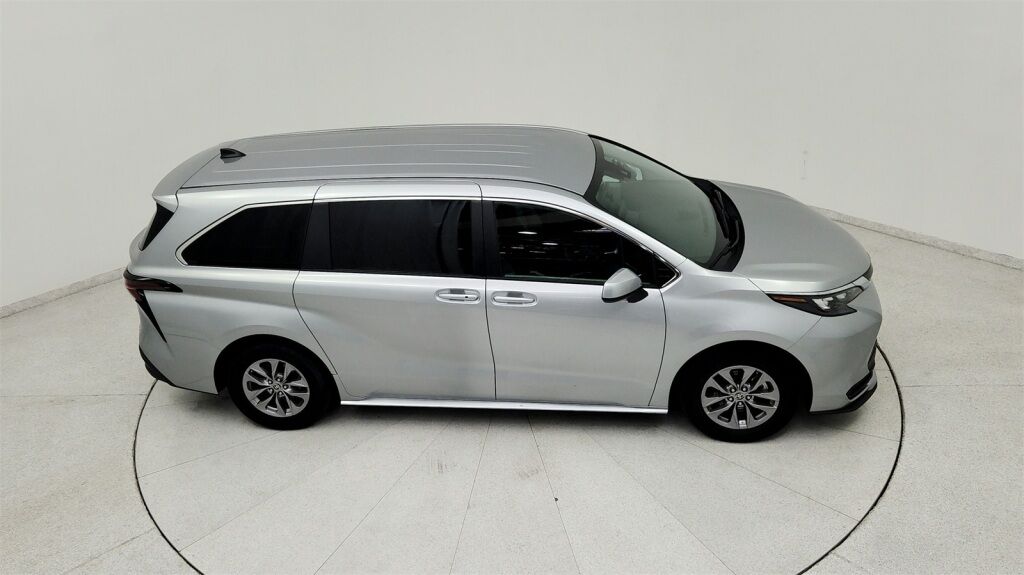 2024 Toyota Sienna LE Laurel MD