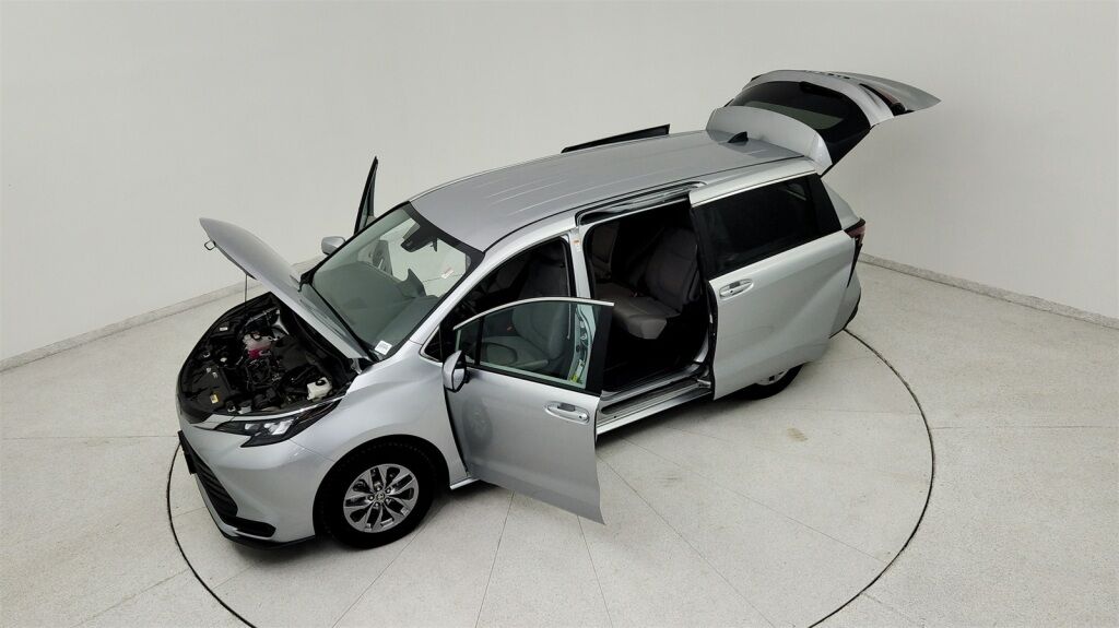 2024 Toyota Sienna LE Laurel MD
