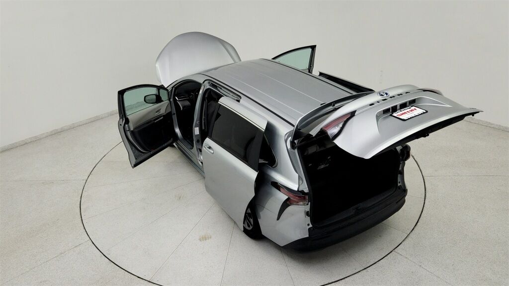 2024 Toyota Sienna LE Laurel MD