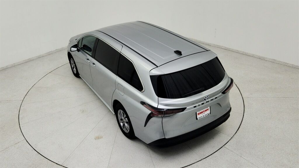 2024 Toyota Sienna LE Laurel MD