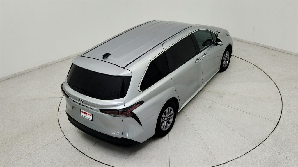 2024 Toyota Sienna LE Laurel MD