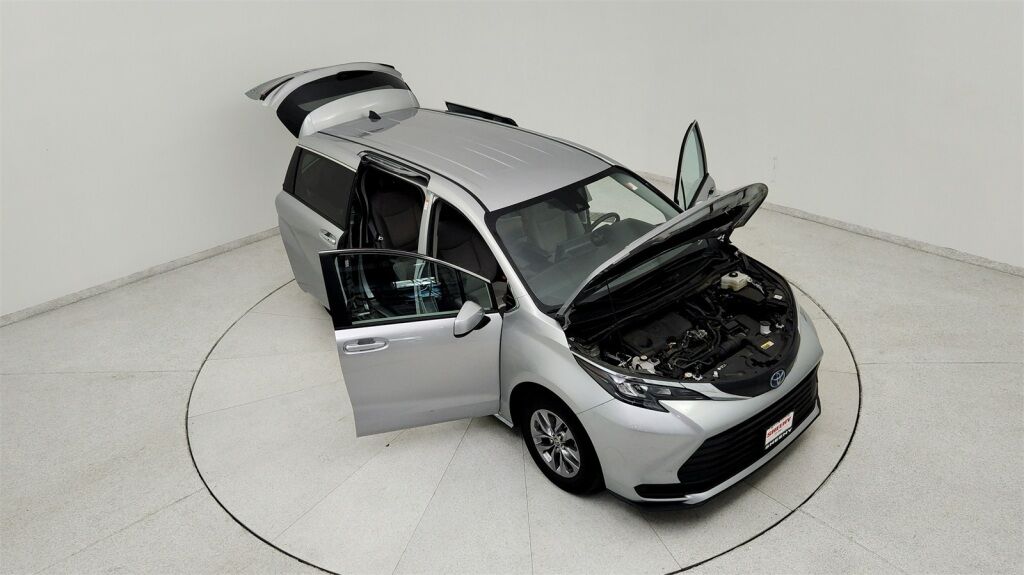 2024 Toyota Sienna LE Laurel MD