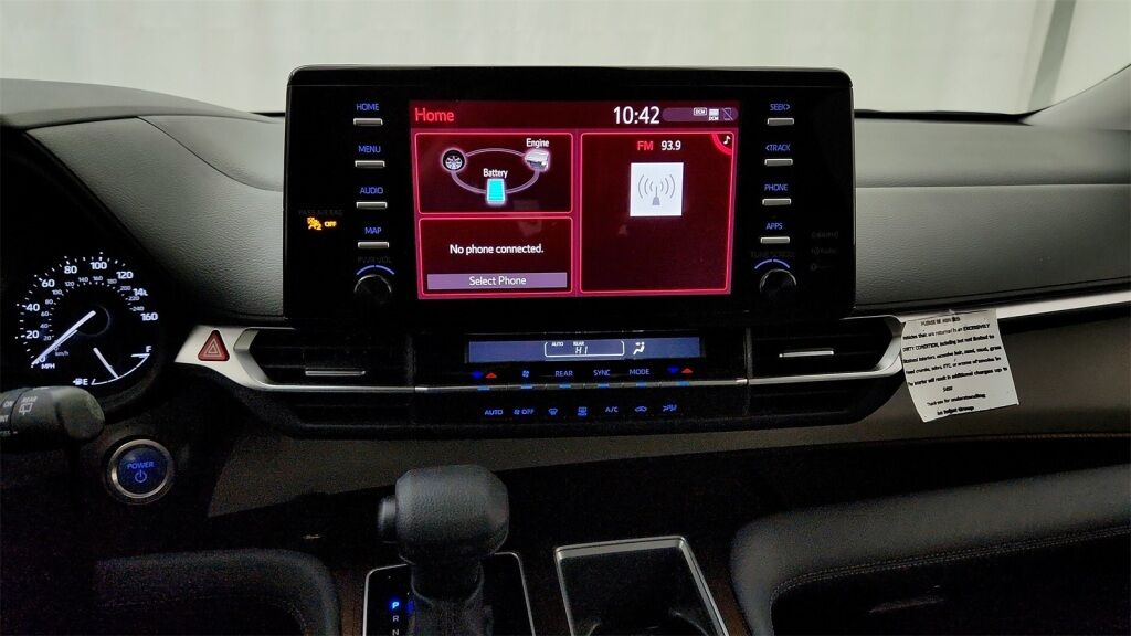 2024 Toyota Sienna LE Laurel MD