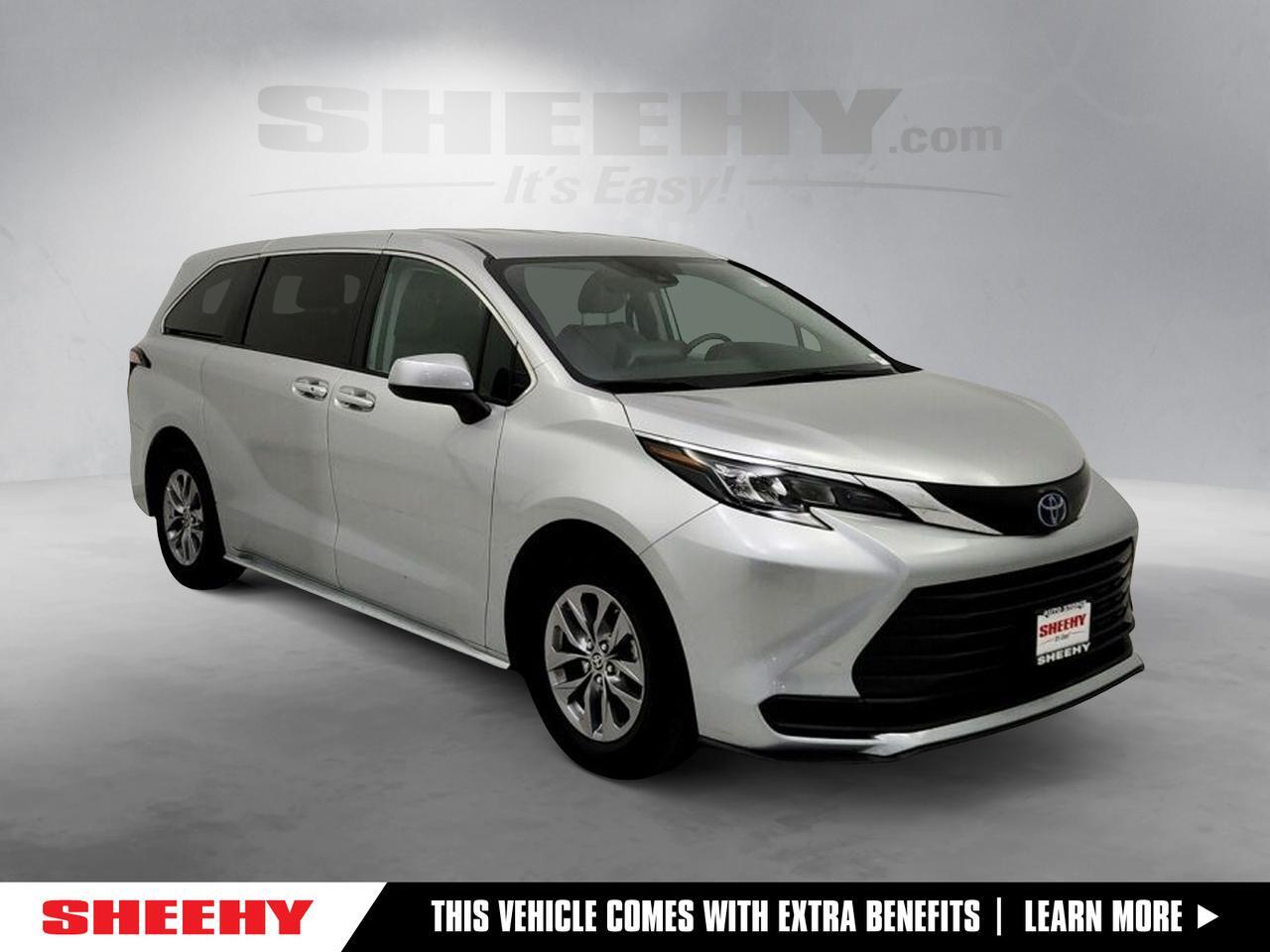 2024 Toyota Sienna LE