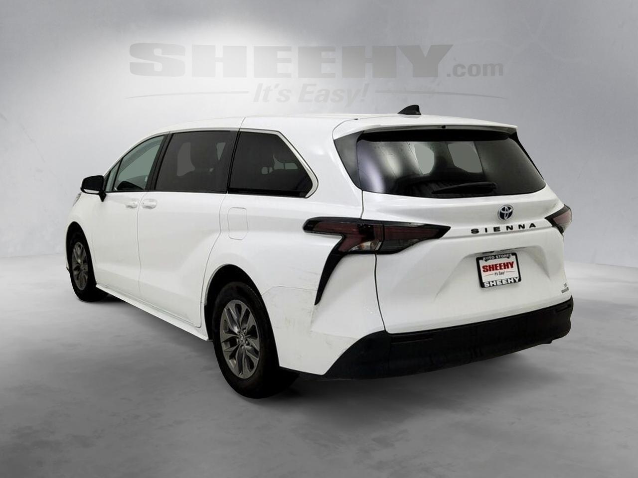 2024 Toyota Sienna LE Laurel MD