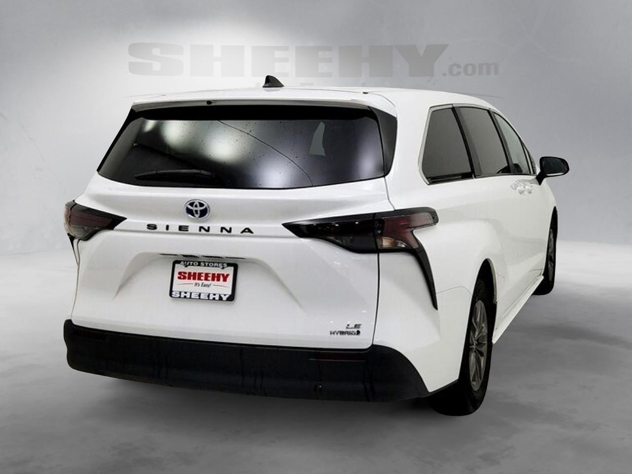 2024 Toyota Sienna LE Laurel MD