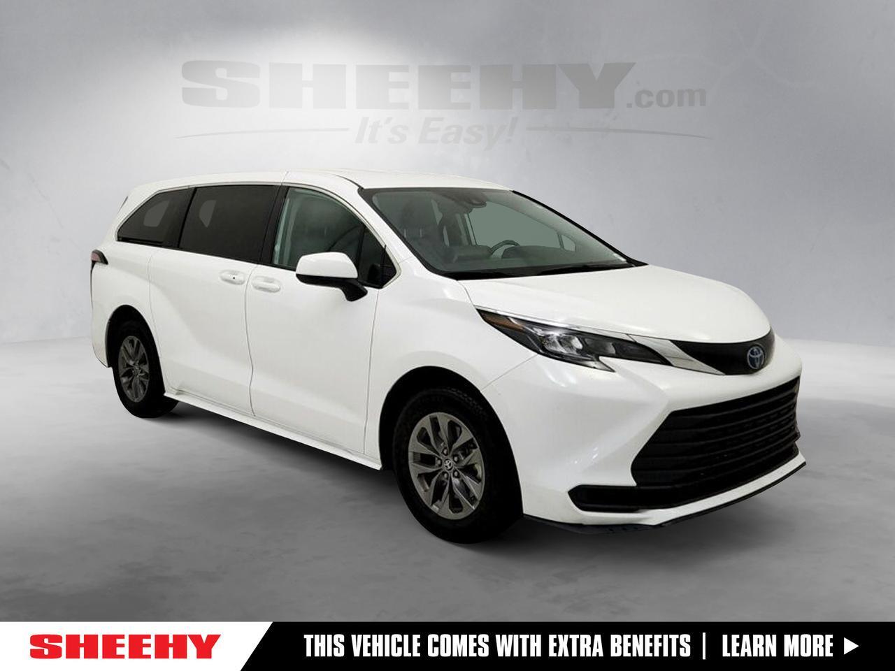 2024 Toyota Sienna LE