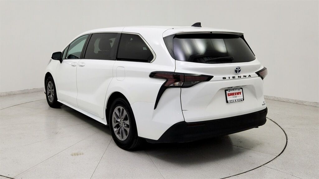 2024 Toyota Sienna LE Laurel MD