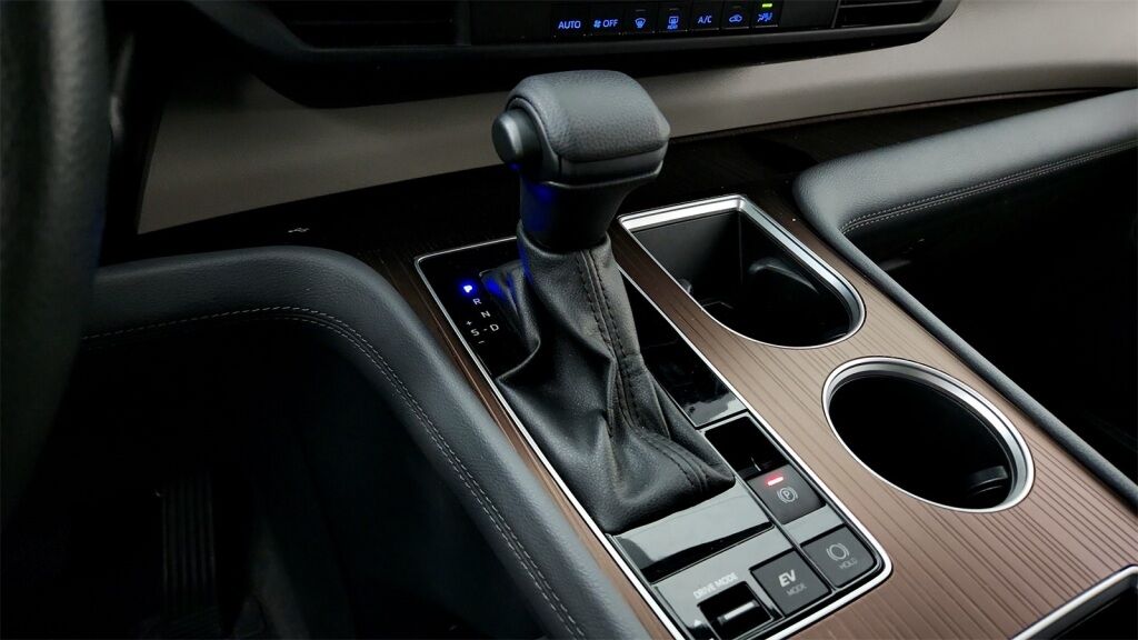 2024 Toyota Sienna LE Laurel MD