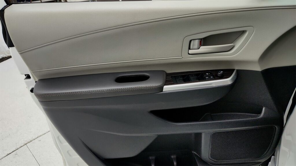 2024 Toyota Sienna LE Laurel MD