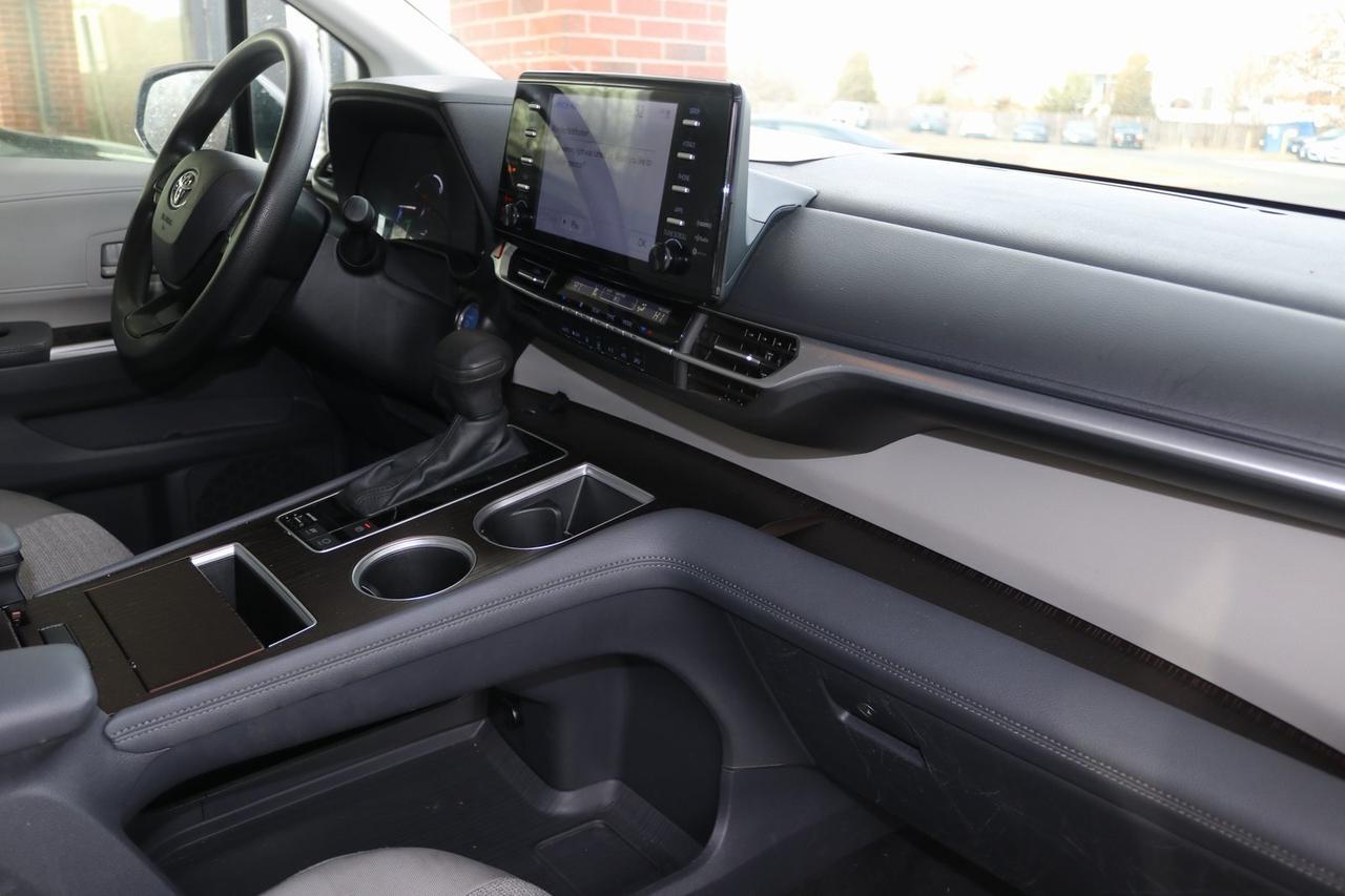 2024 Toyota Sienna LE Fredericksburg VA