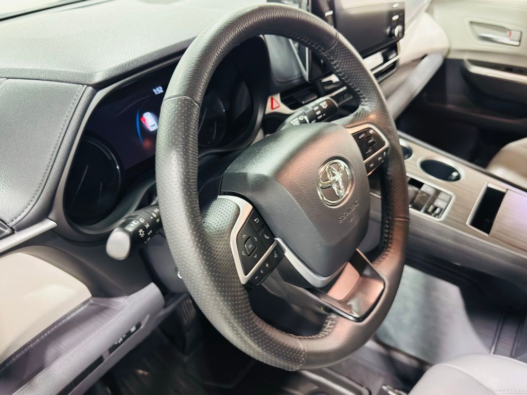 2024 Toyota Sienna Limited Jersey City NJ