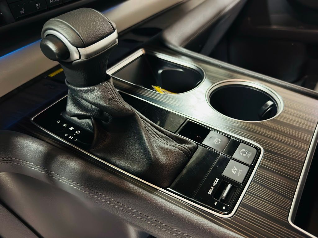 2024 Toyota Sienna Limited Jersey City NJ