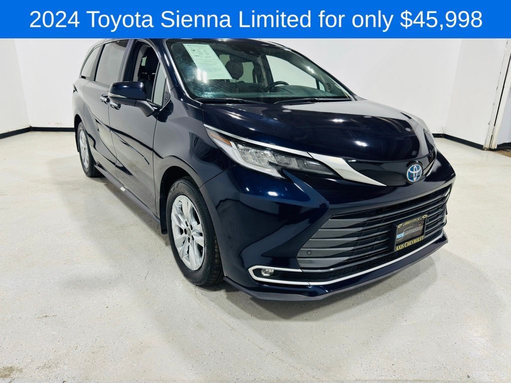 2024 Toyota Sienna Limited Jersey City NJ