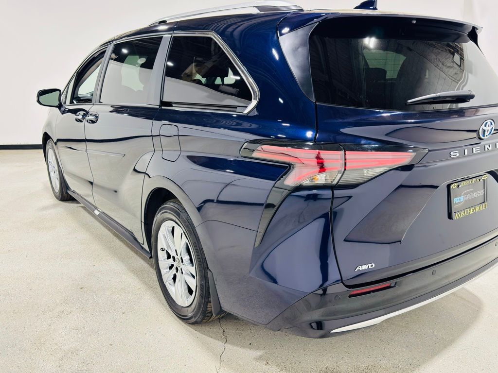 2024 Toyota Sienna Limited Jersey City NJ