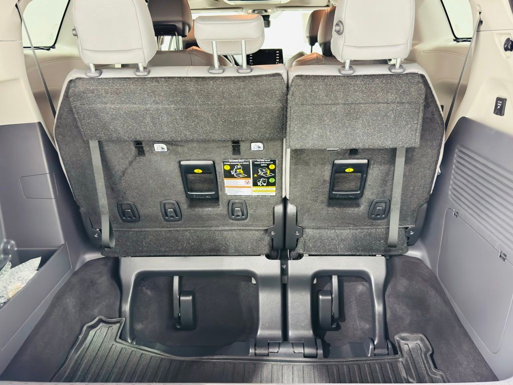 2024 Toyota Sienna Limited Jersey City NJ
