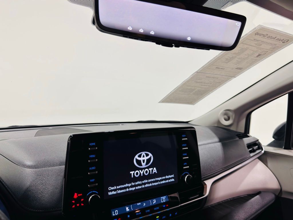 2024 Toyota Sienna Limited Jersey City NJ