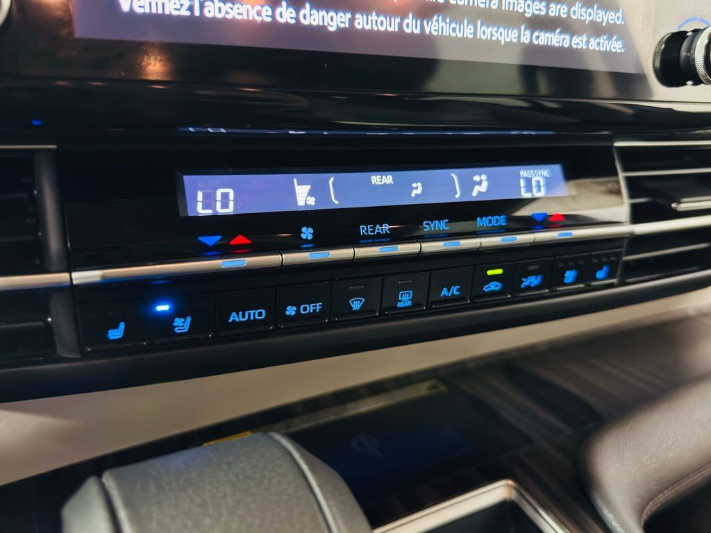 2024 Toyota Sienna Limited Jersey City NJ