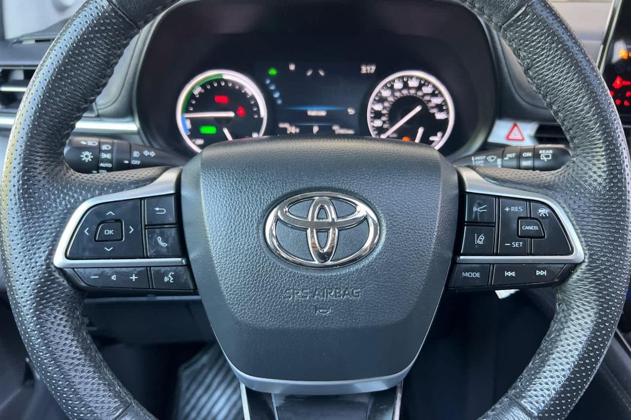 2024 Toyota Sienna Limited Roseville CA