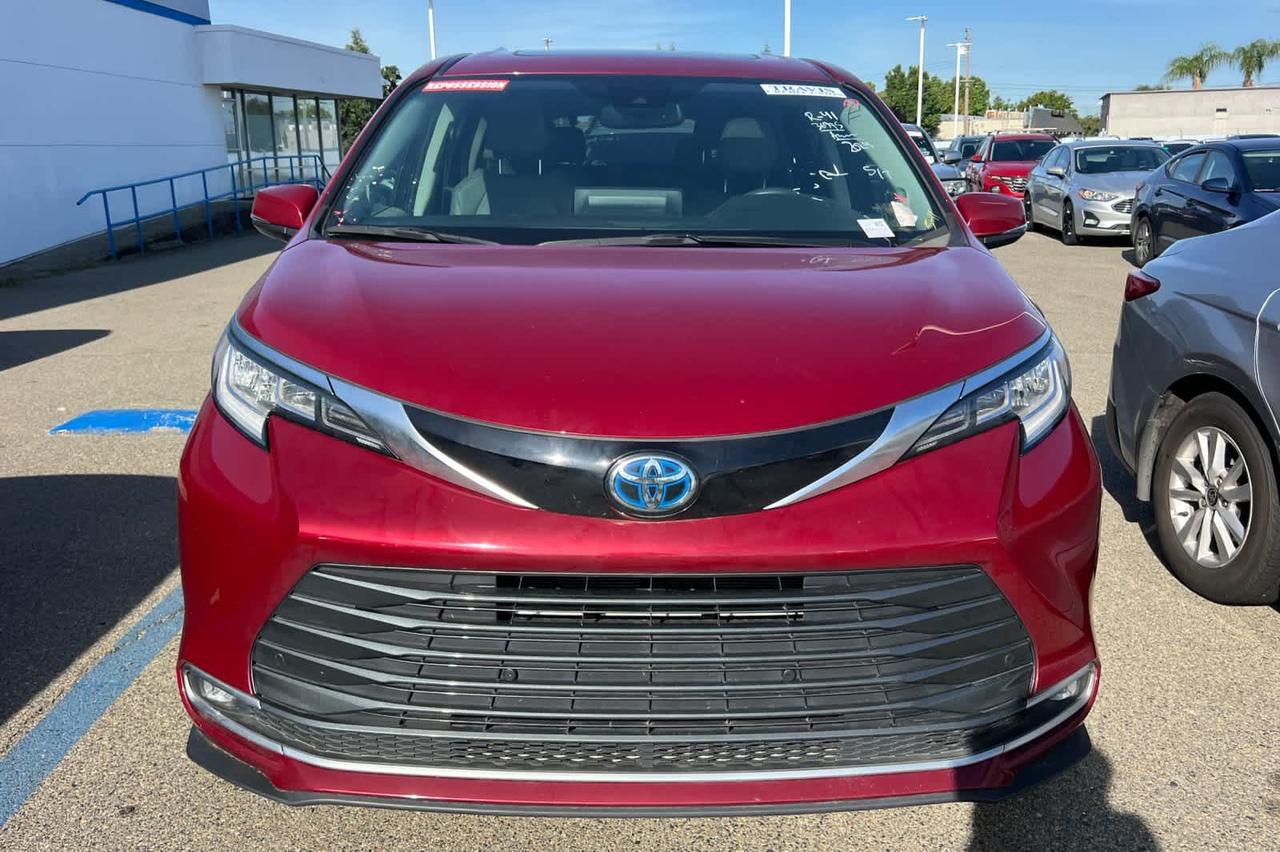 2024 Toyota Sienna Limited