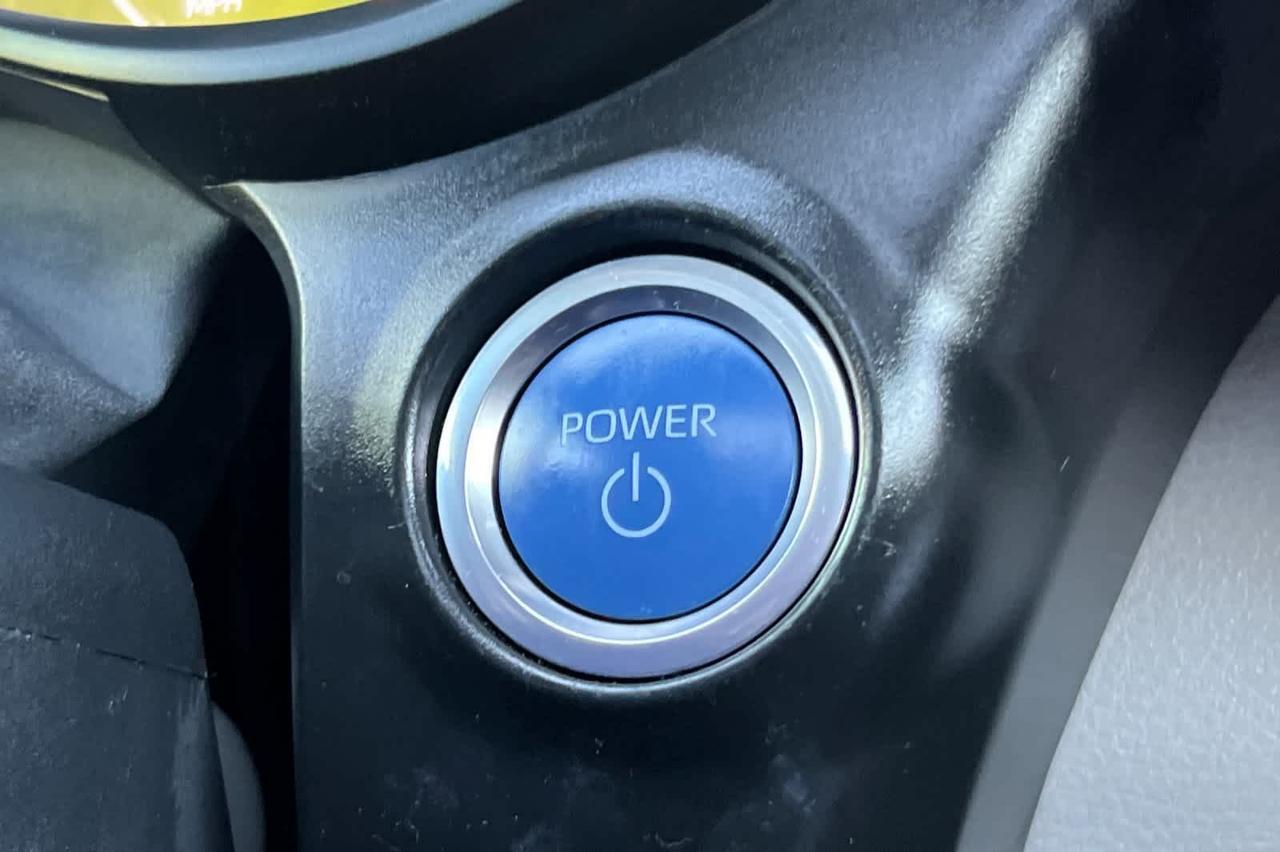 2024 Toyota Sienna Limited Roseville CA