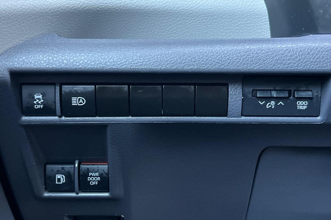 2024 Toyota Sienna Limited Roseville CA