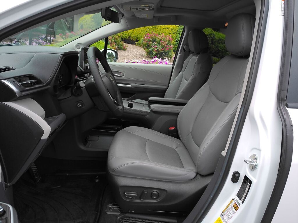 2024 Toyota Sienna Limited Richmond VA