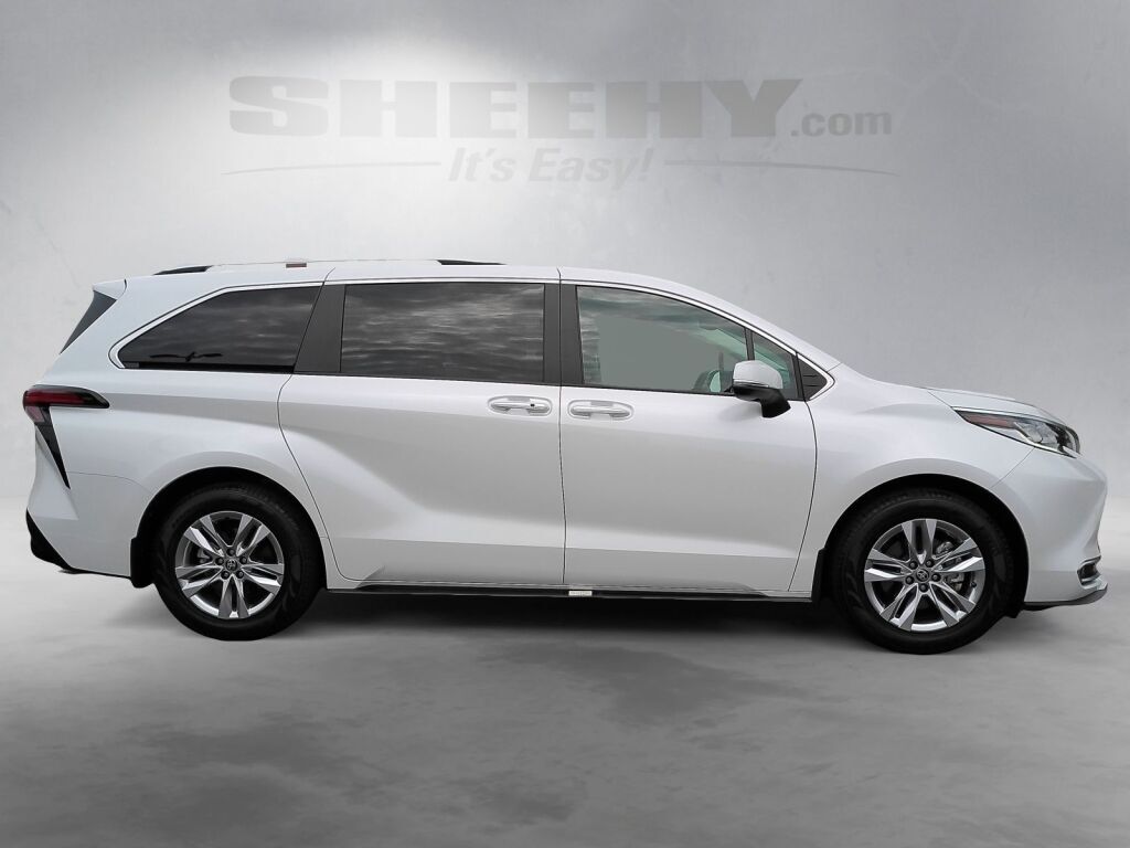 2024 Toyota Sienna Limited Richmond VA
