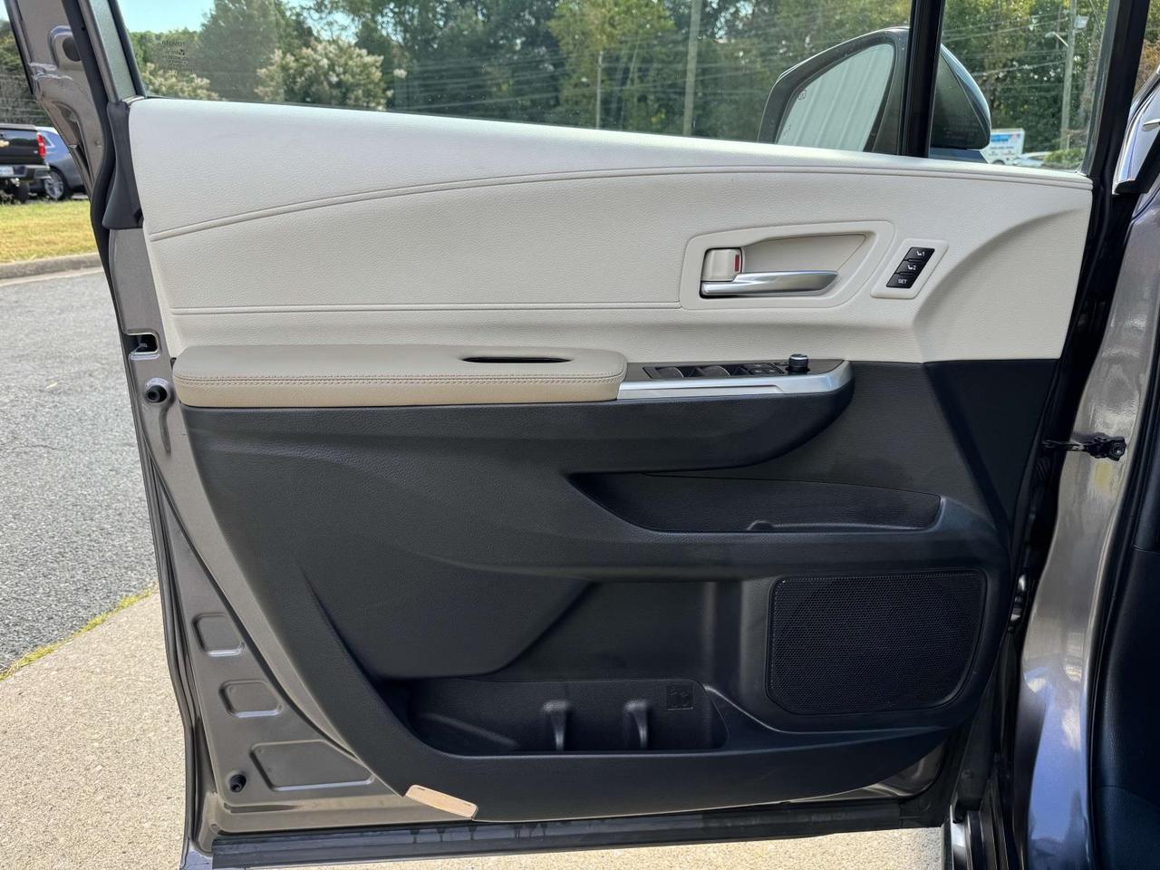 2024 Toyota Sienna Limited Fredericksburg VA