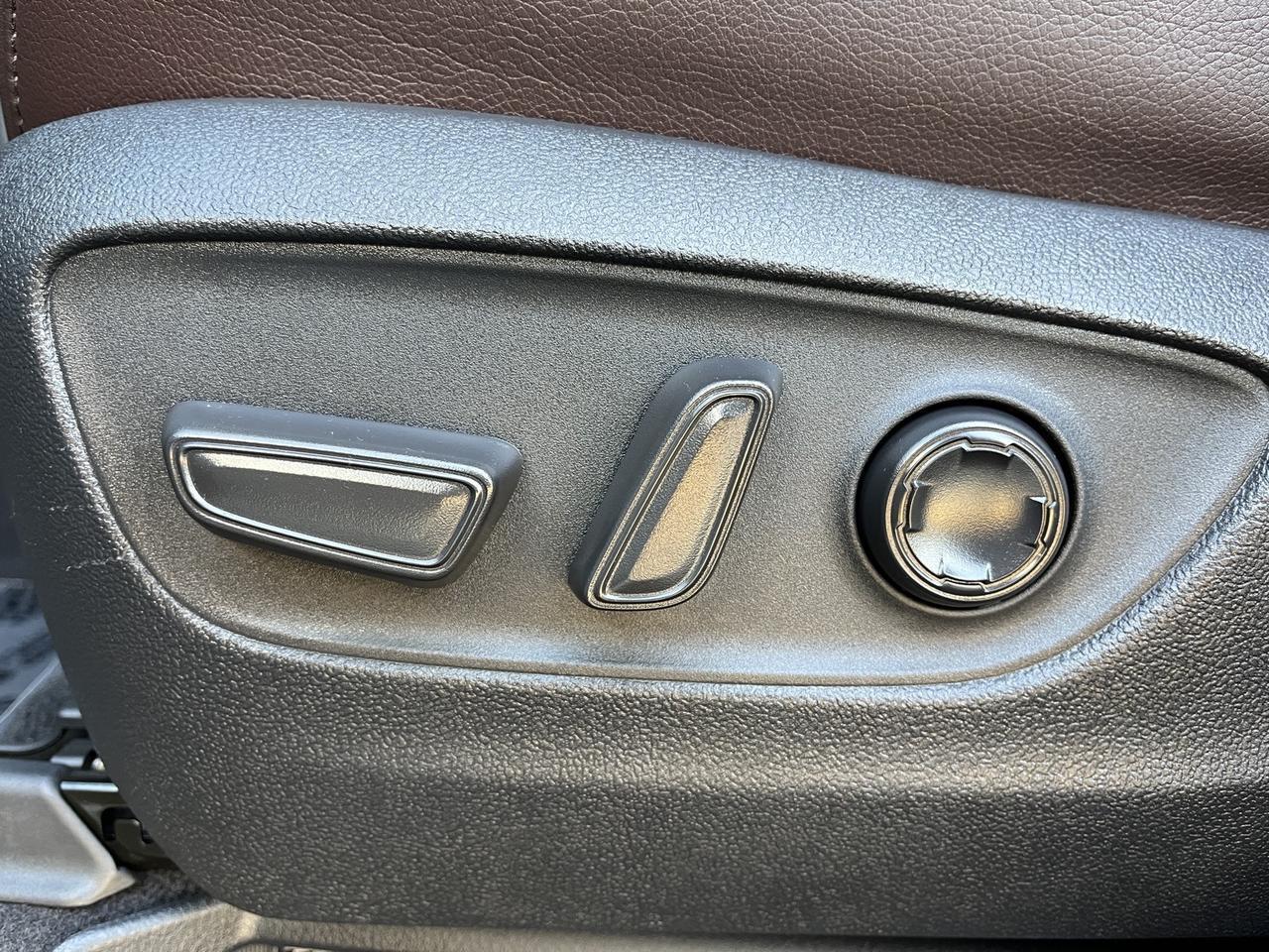 2024 Toyota Sienna Platinum 7 Passenger Stafford VA