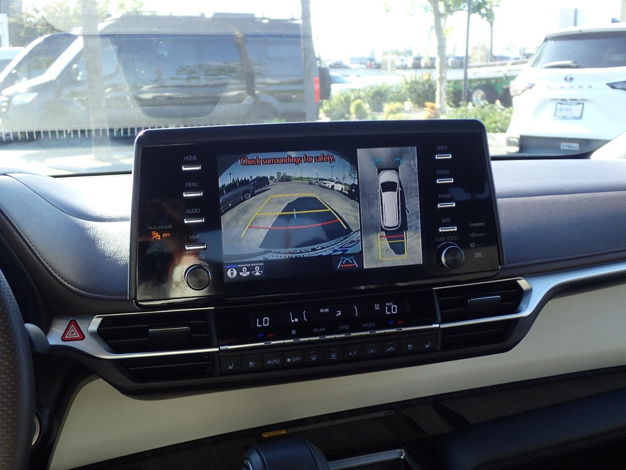 2024 Toyota Sienna Platinum Anaheim CA