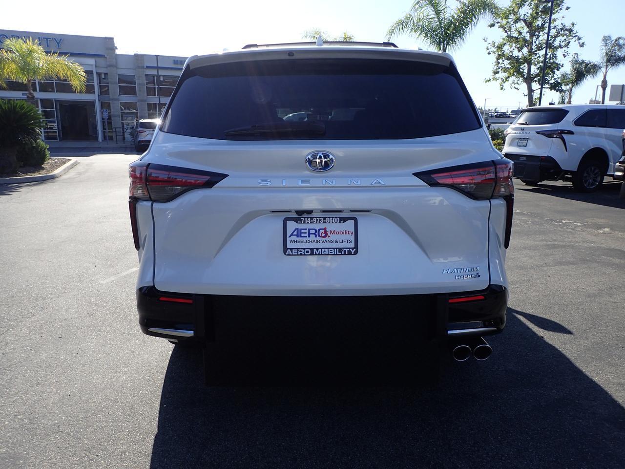 2024 Toyota Sienna Platinum Anaheim CA
