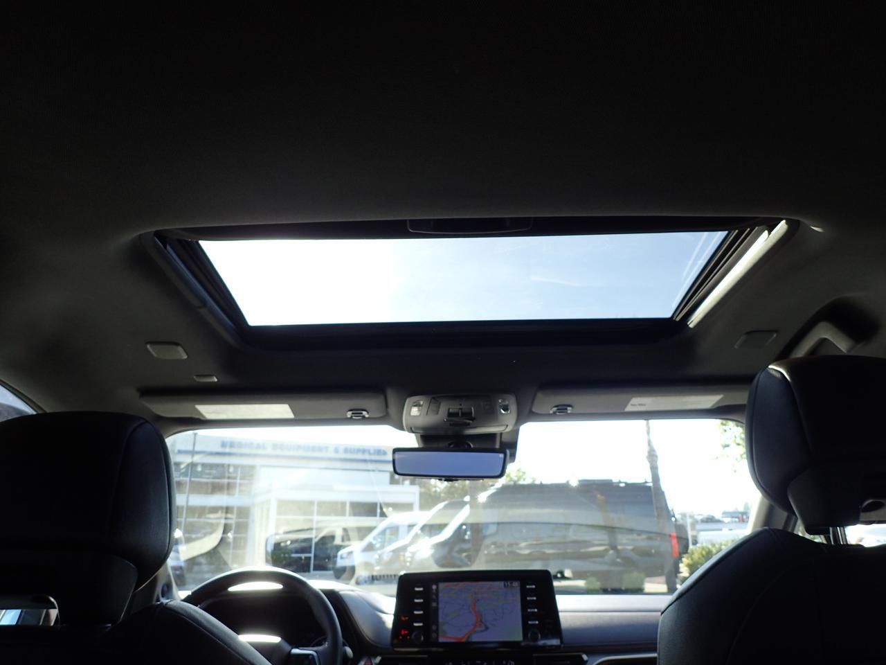 2024 Toyota Sienna Platinum Anaheim CA