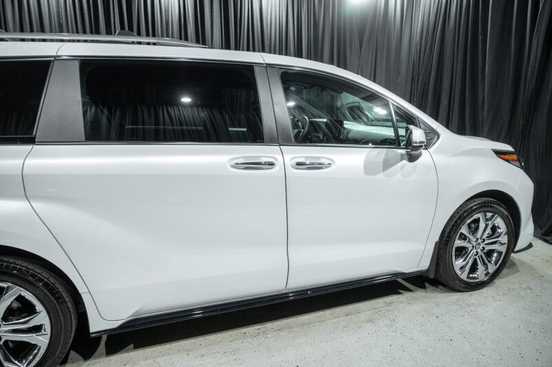 2024 Toyota Sienna Platinum FWD 7-Passenger (Natl) Minivan Peoria AZ
