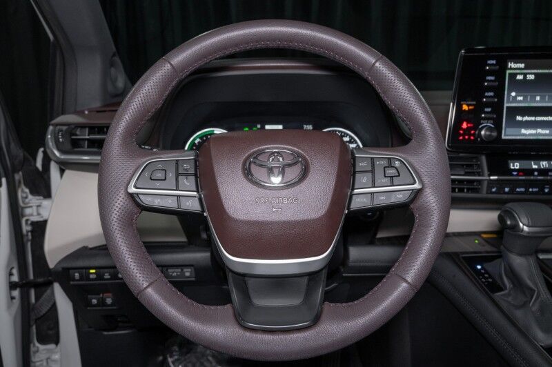 2024 Toyota Sienna Platinum FWD 7-Passenger (Natl) Minivan Peoria AZ