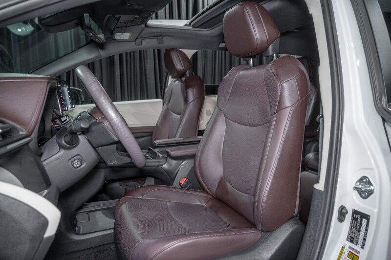 2024 Toyota Sienna Platinum FWD 7-Passenger (Natl) Minivan Peoria AZ