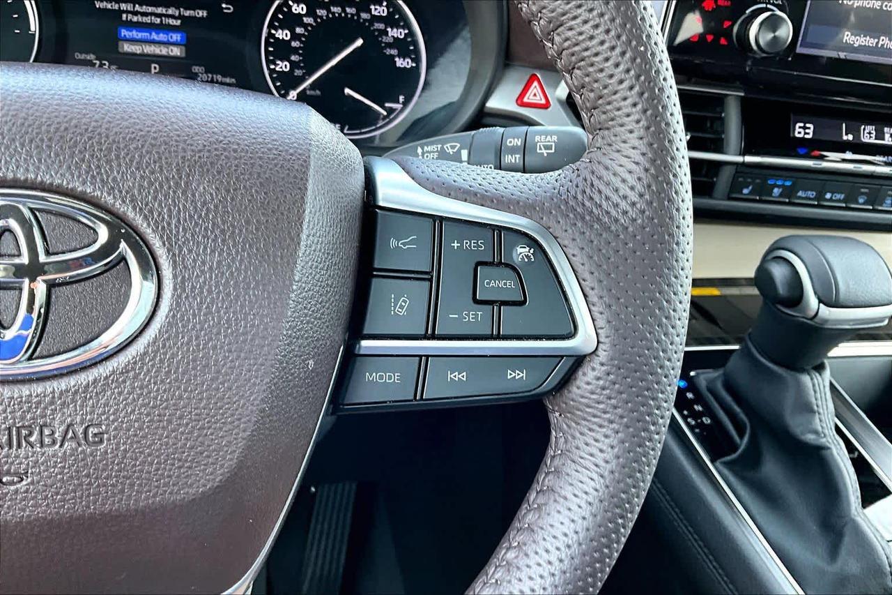 2024 Toyota Sienna Platinum Folsom CA