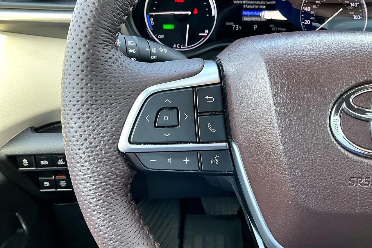 2024 Toyota Sienna Platinum Folsom CA