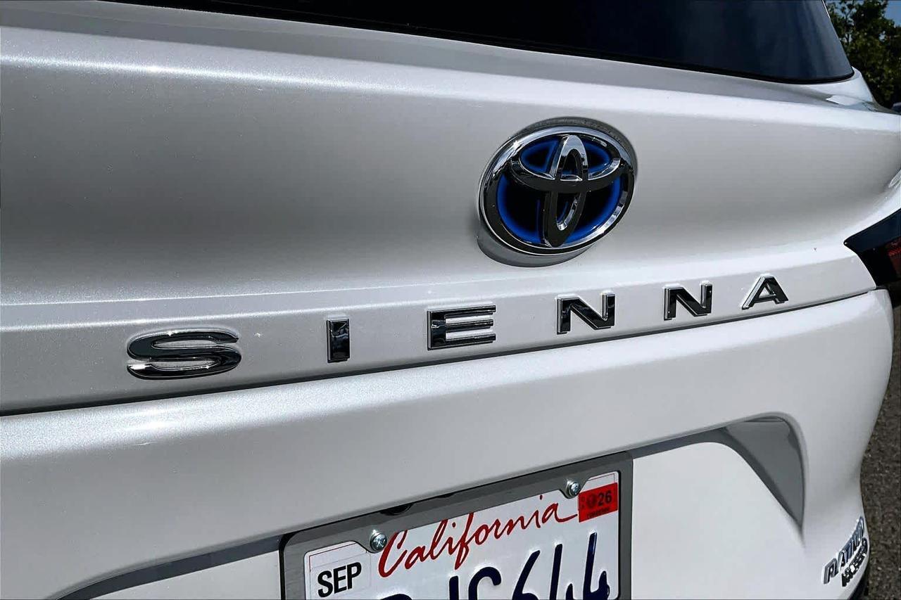 2024 Toyota Sienna Platinum Folsom CA