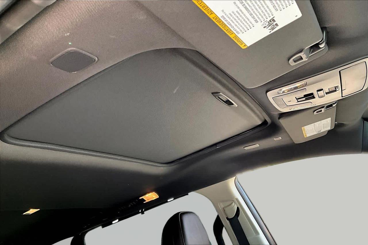 2024 Toyota Sienna Platinum Folsom CA