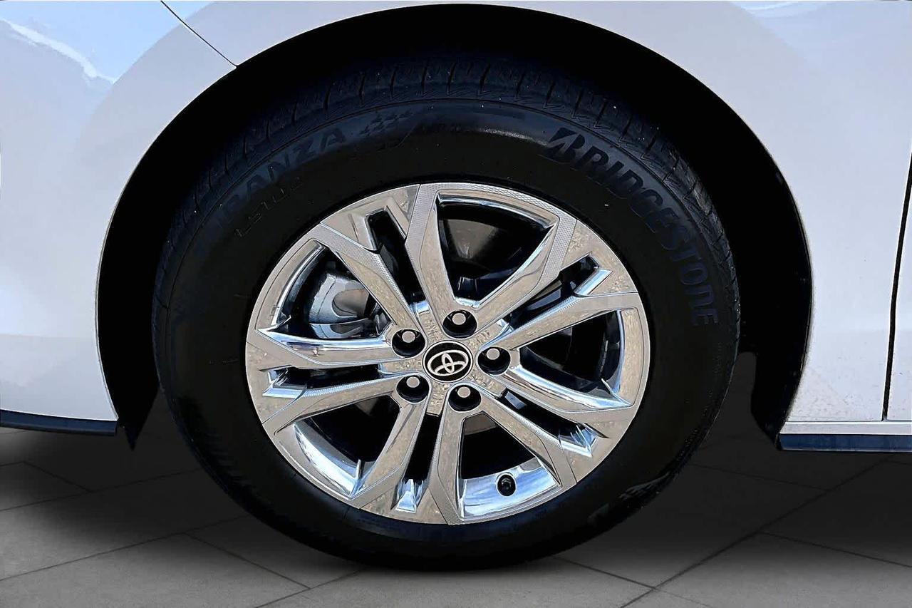 2024 Toyota Sienna Platinum Folsom CA