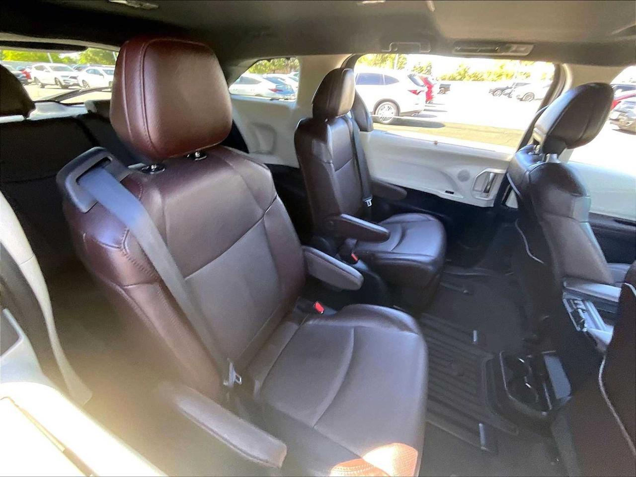 2024 Toyota Sienna Platinum Roseville CA