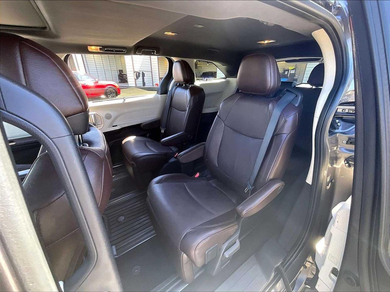 2024 Toyota Sienna Platinum Roseville CA
