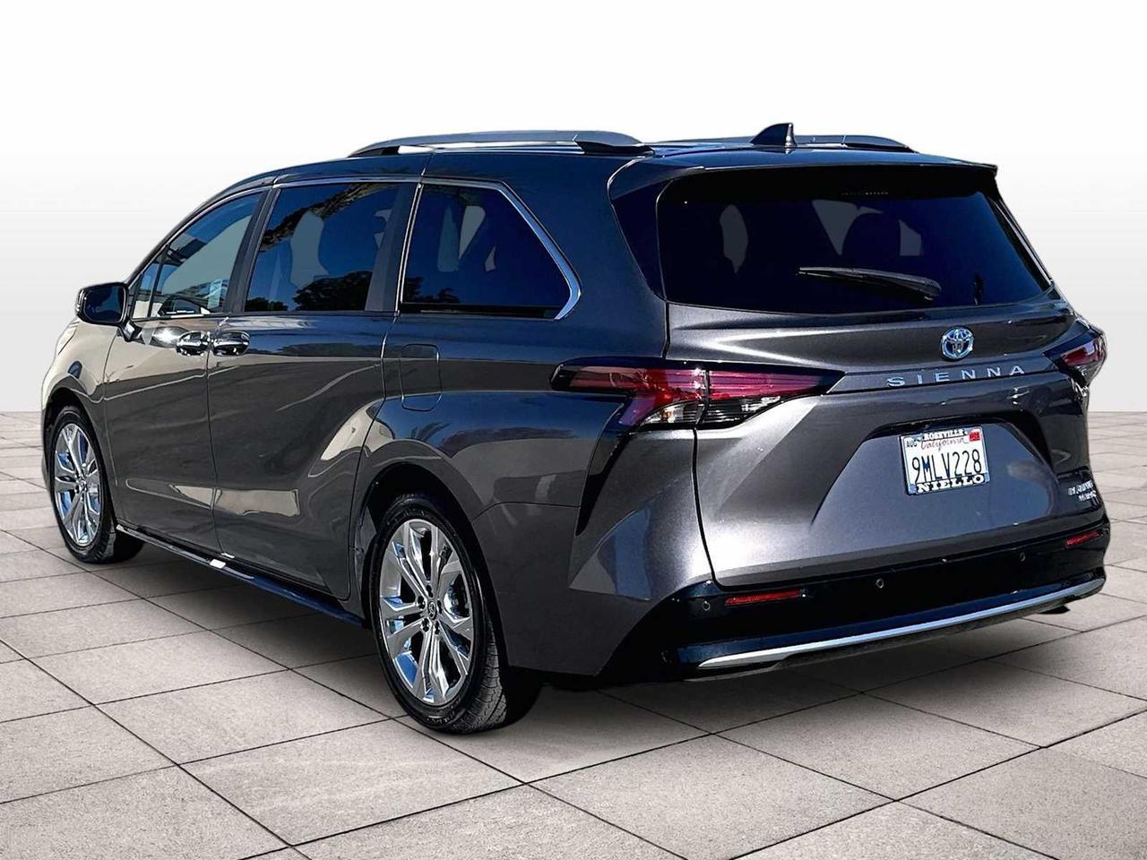 2024 Toyota Sienna Platinum Roseville CA