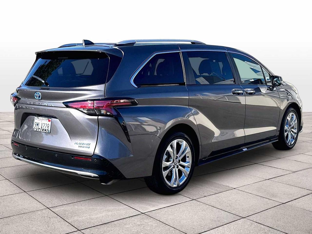 2024 Toyota Sienna Platinum Roseville CA