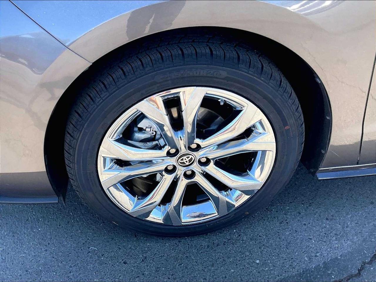 2024 Toyota Sienna Platinum Roseville CA