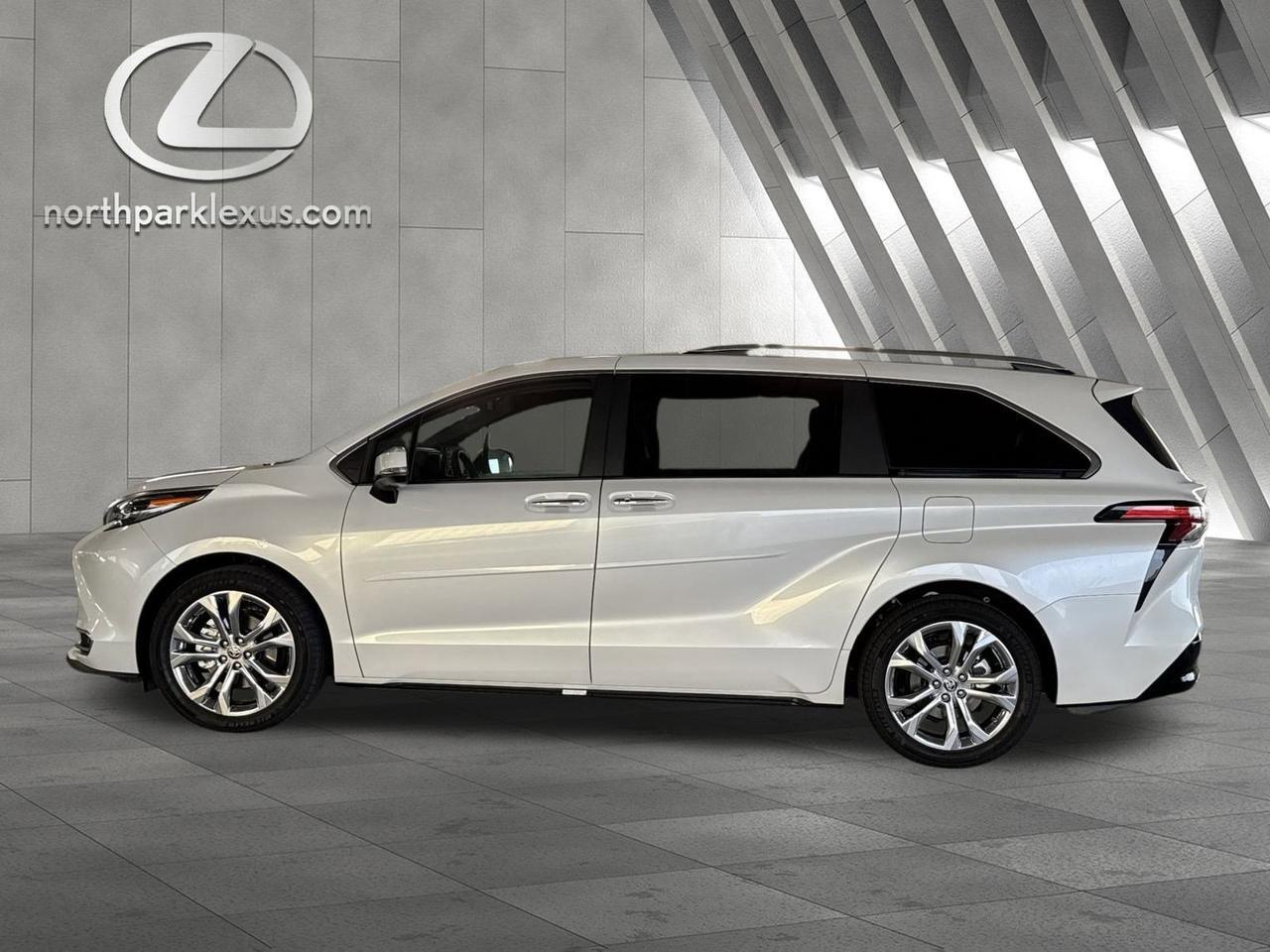 2024 Toyota Sienna Platinum