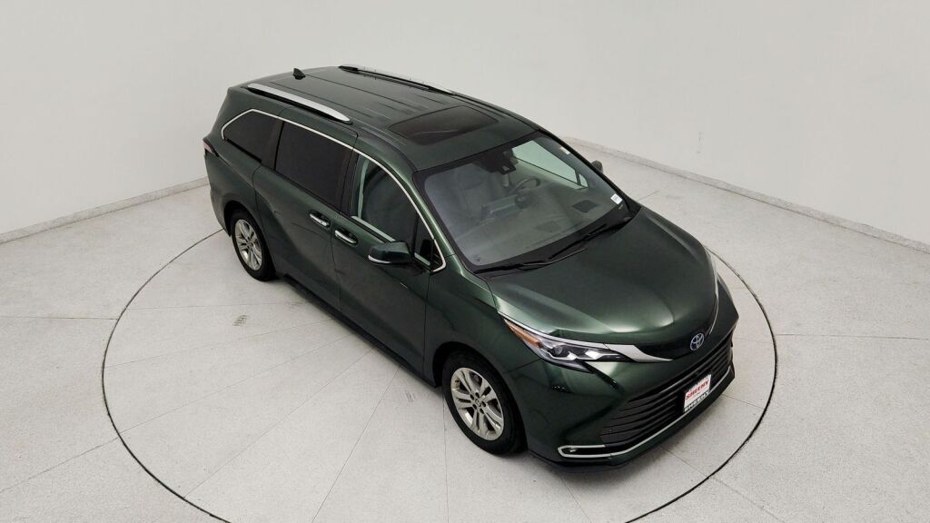2024 Toyota Sienna Platinum Laurel MD