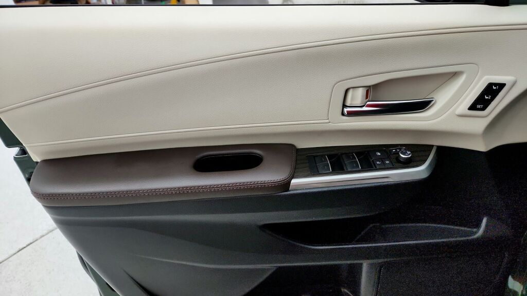 2024 Toyota Sienna Platinum Laurel MD