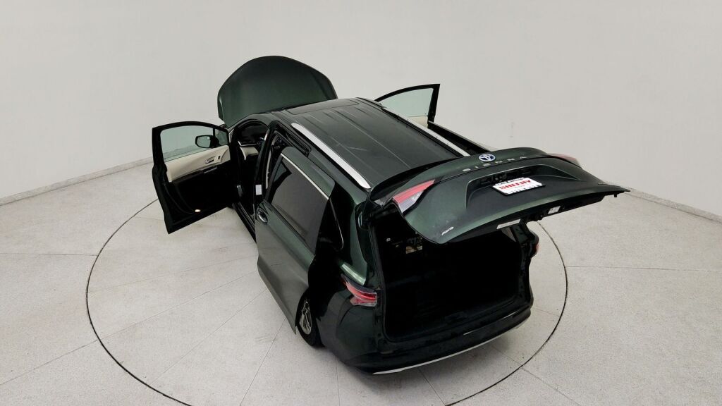2024 Toyota Sienna Platinum Laurel MD